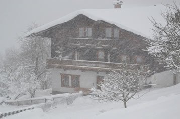 Austria Privát Taxenbach, Exteriorul